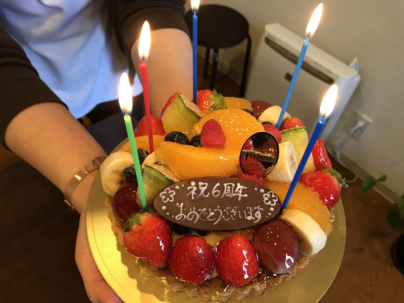 6th_anniversary_cake_800x600